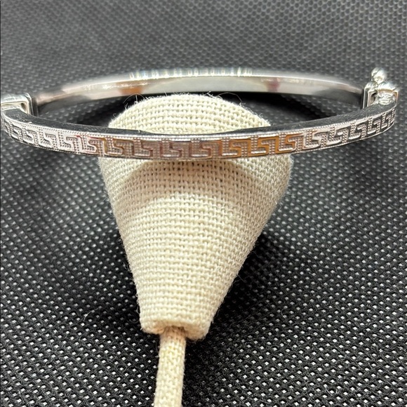 Greek Key Oval Hinged Bangle Bracelet Silver Plate - Picture 1 of 5